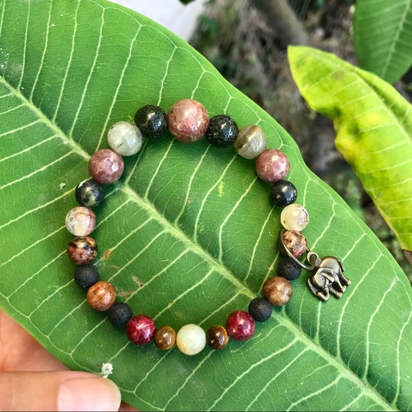 Jewelry - Happy Beads